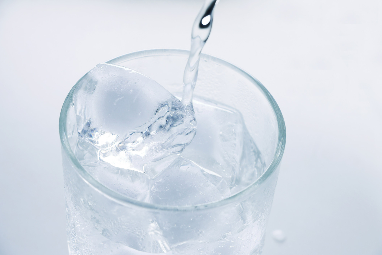 ความสำคัญของการดื่มน้ำสะอาดในการป้องกันโรคต่างๆ